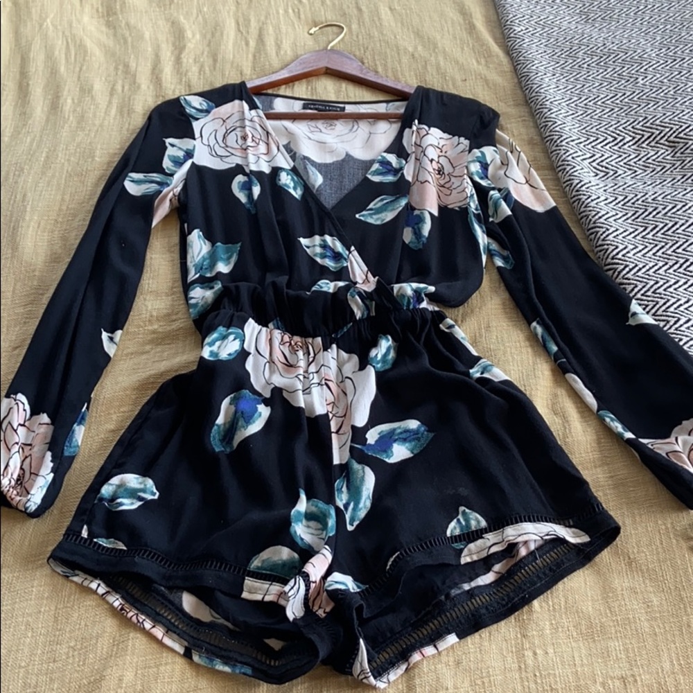 Kendall & Kylie black floral romper